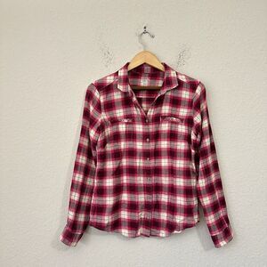 MOUNTAIN HARDWEAR Plaid Button-Up Long Sleeve Shirt in Retro Red